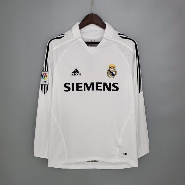 Inter Milan away shirt for the 2010-2011 season